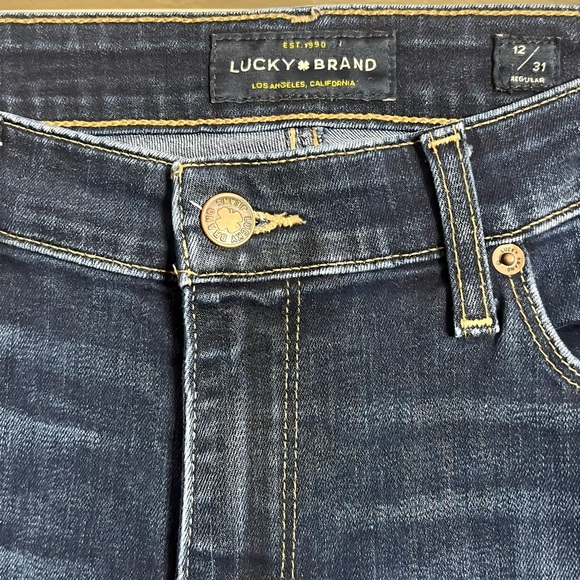 Bella Swan Style Lucky Brand Sweet Straight Mid Rise Dark Wash Women’s Size 12 - Picture 7 of 11